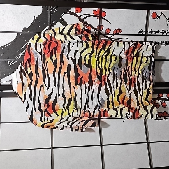 Ed Hardy Tiger‎ Striped Button Shirt Size Medium NWT - Picture 7 of 7